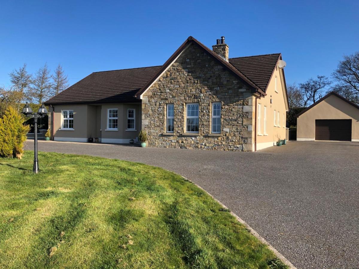The Bungalow Omagh Exterior foto